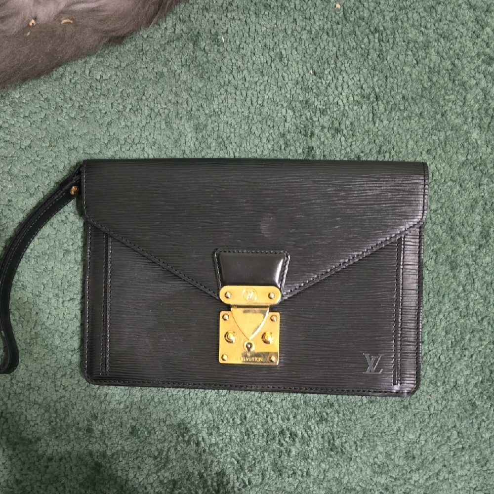 Louis Vuitton Black Epi Leather Envelope Pochette with Gold Lock